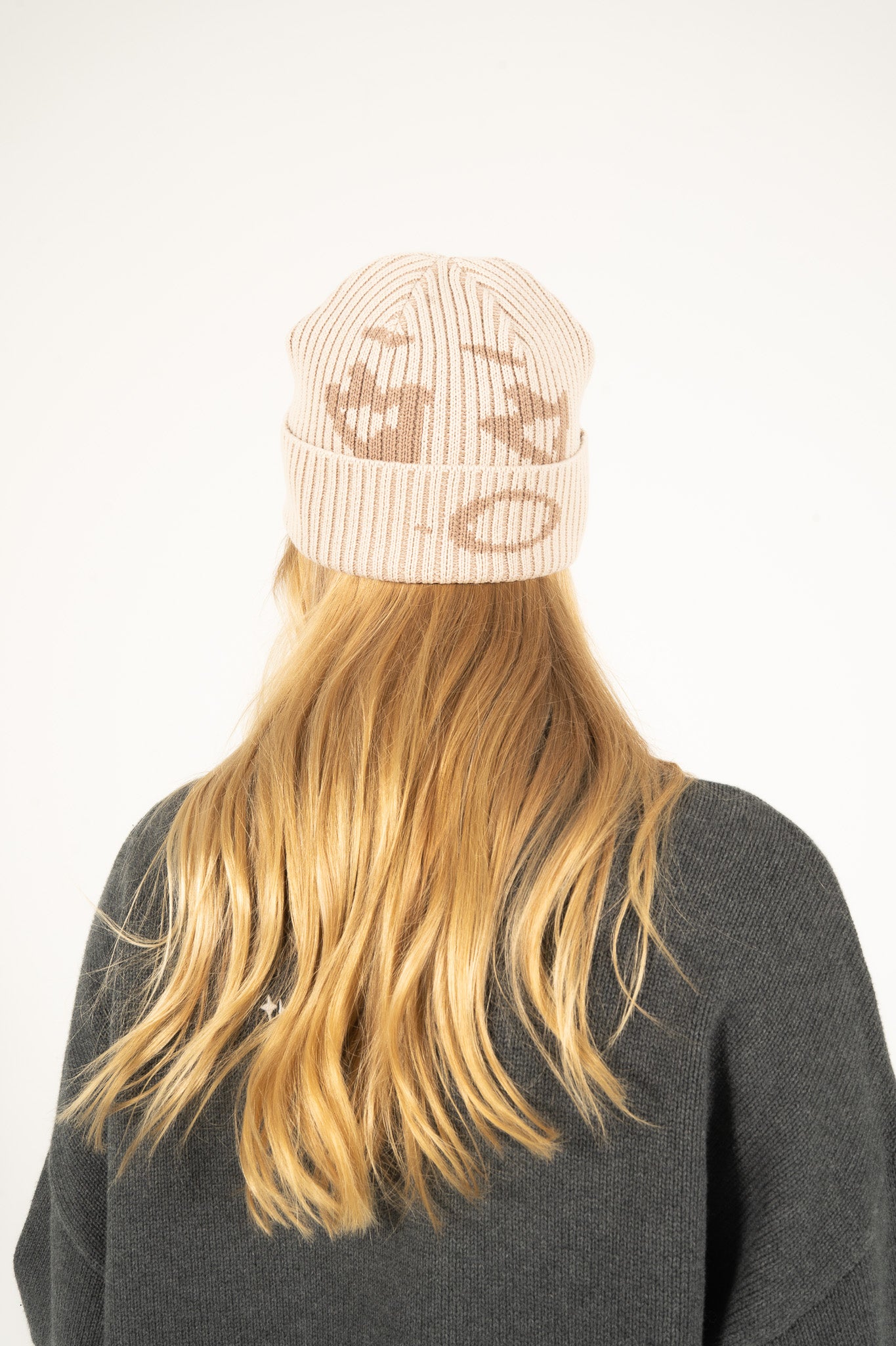 Big Face Beanie - French Oak