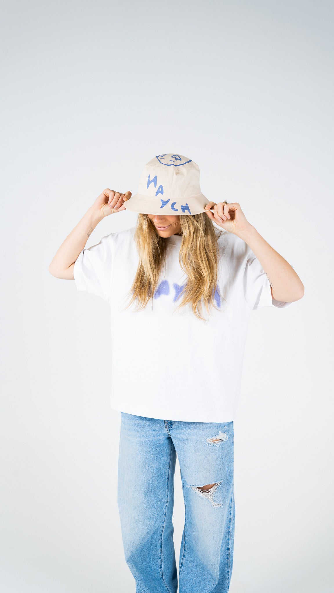 HAYCH Bucket Hat - Off White/Blue Ice